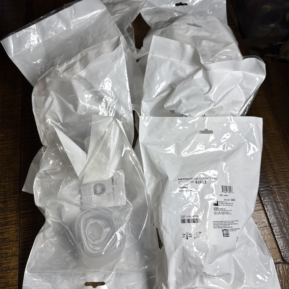 8X ResMed AirTouch N20 Large Memory Foam Nasal Cushion 63952 - New/Sealed